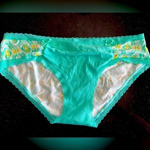 Victoria’s Secret low rise hiphugger